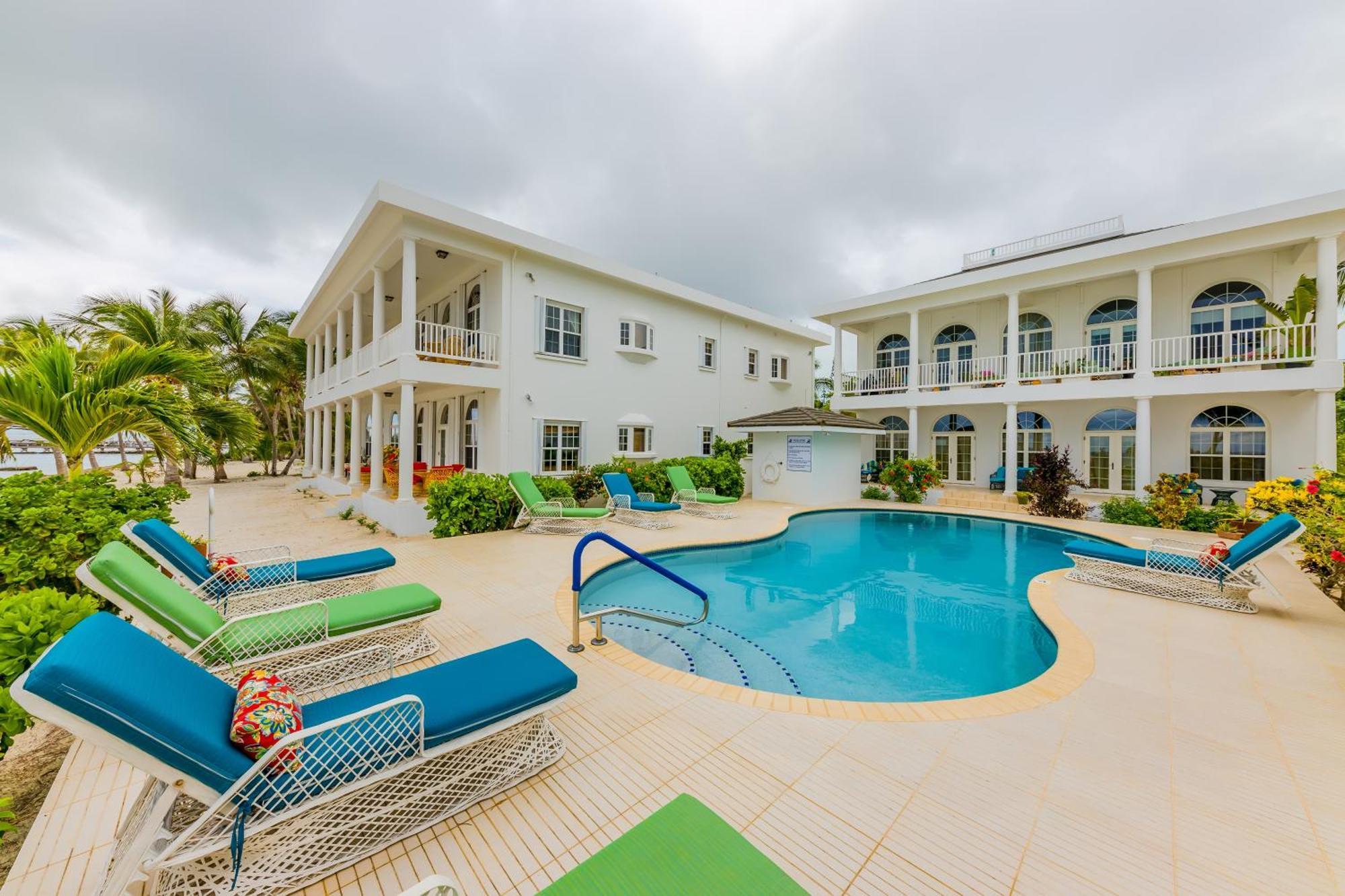 Tara Del Sol Resort 산페드로 외부 사진